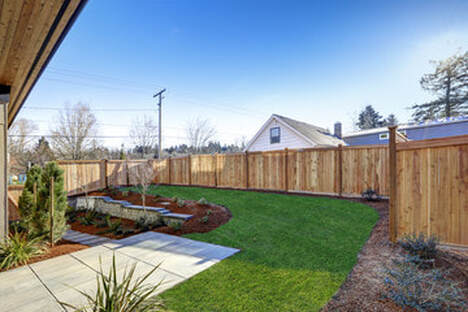 Picture of Wood Fencing installed by Fence and Decks of Ocala, serving the areas in and around Ocala, FL.